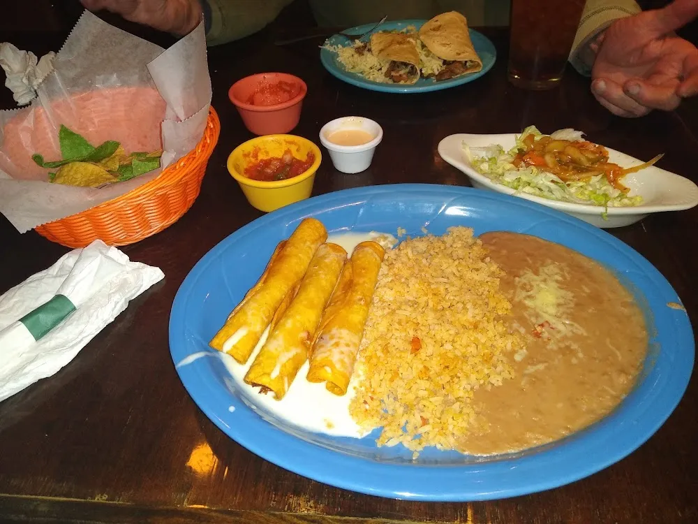 Flautas De Pollo Chicken